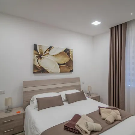 Bright And Spacious 3 Bedroom With Terrace And Shared Pool Gz-mave1-1 Апартаменты *